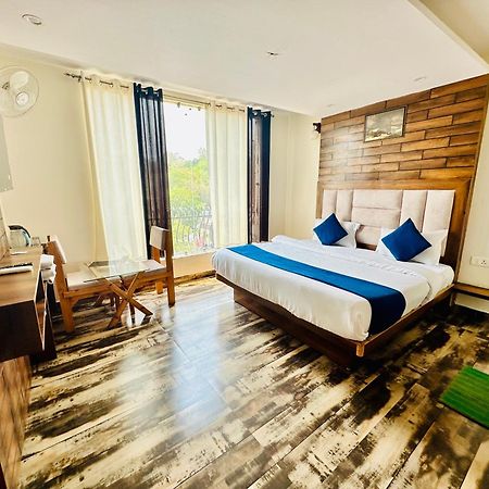 Hotel Royal Orbit By Arony Hospitality Dehradun Extérieur photo