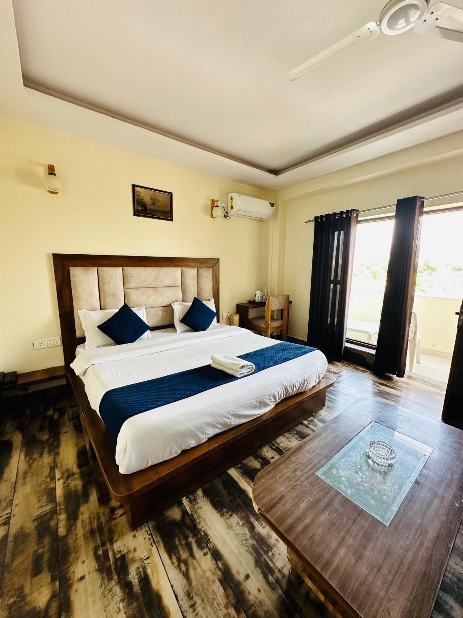 Hotel Royal Orbit By Arony Hospitality Dehradun Extérieur photo
