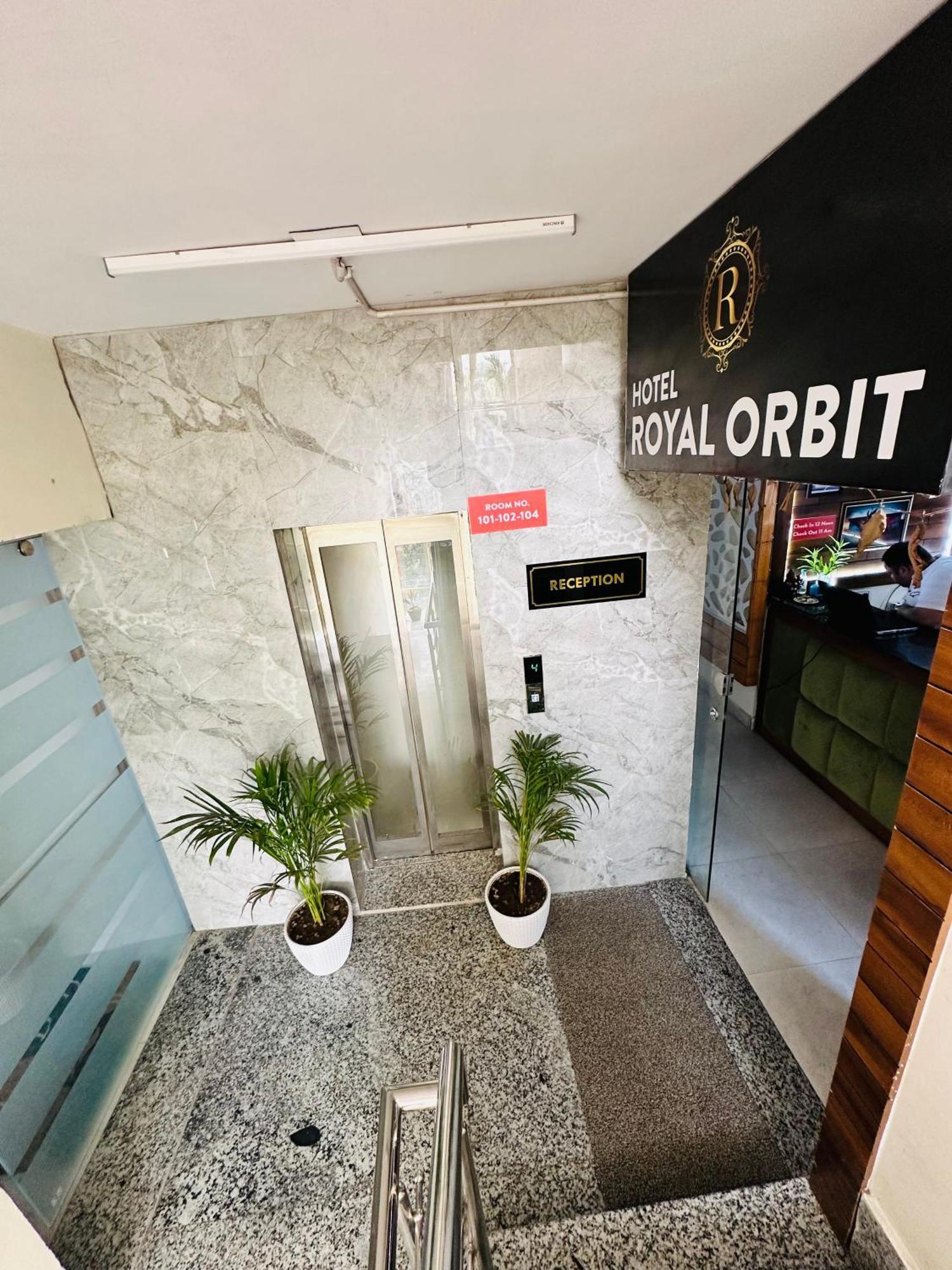 Hotel Royal Orbit By Arony Hospitality Dehradun Extérieur photo